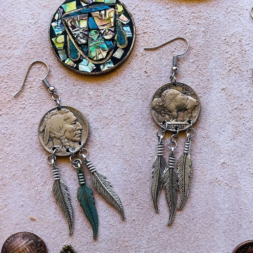Vintage Handmade Real Buffalo Nickel Feather Dangle Silver Drop Hook Earrings - Picture 4 of 7